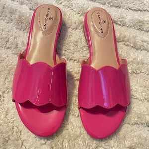 Bandolino Pink Patent Sandals